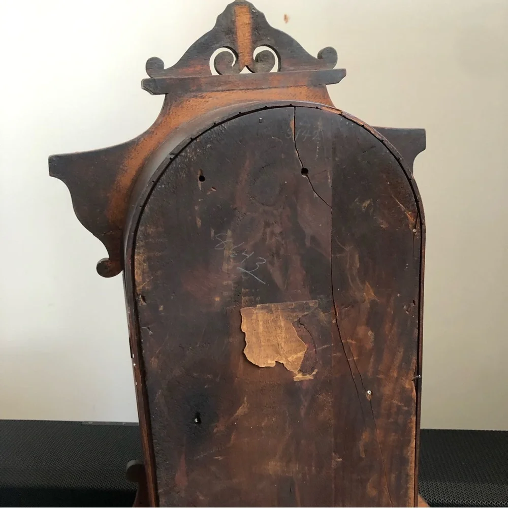 Vintage comes pendulum